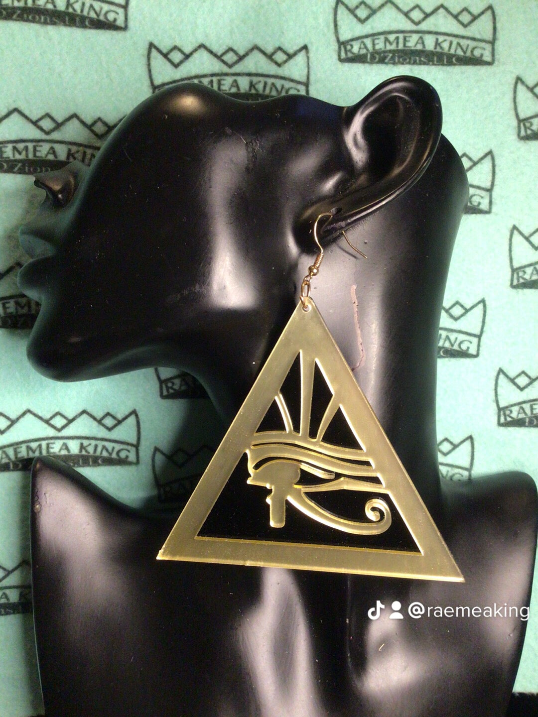 Eye of Horus in a Triangle, a sign of Prosperity & Protection