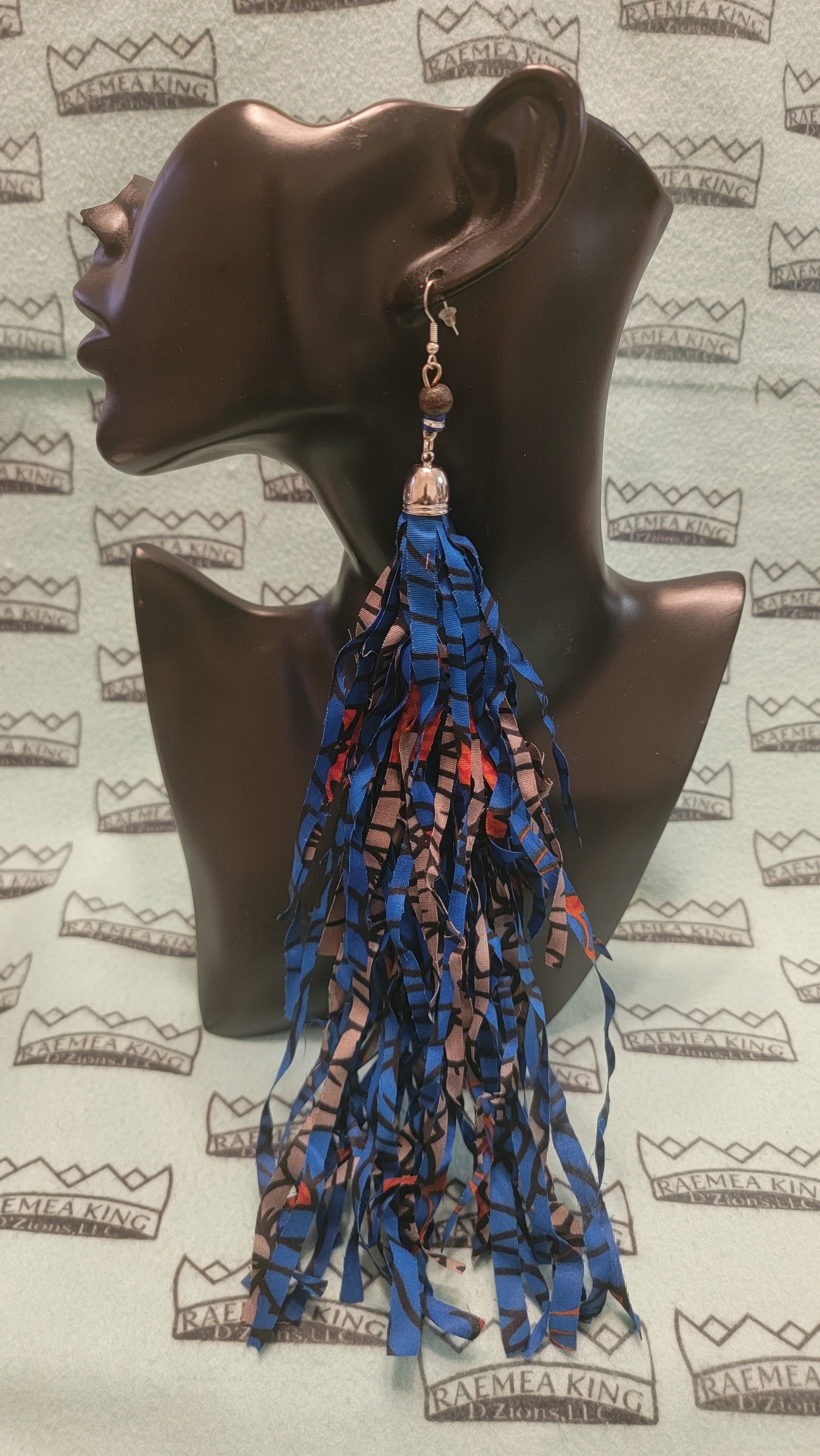 Blue Gray Red Black 35